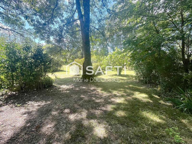 Maison - 214 m² - 7 pièces