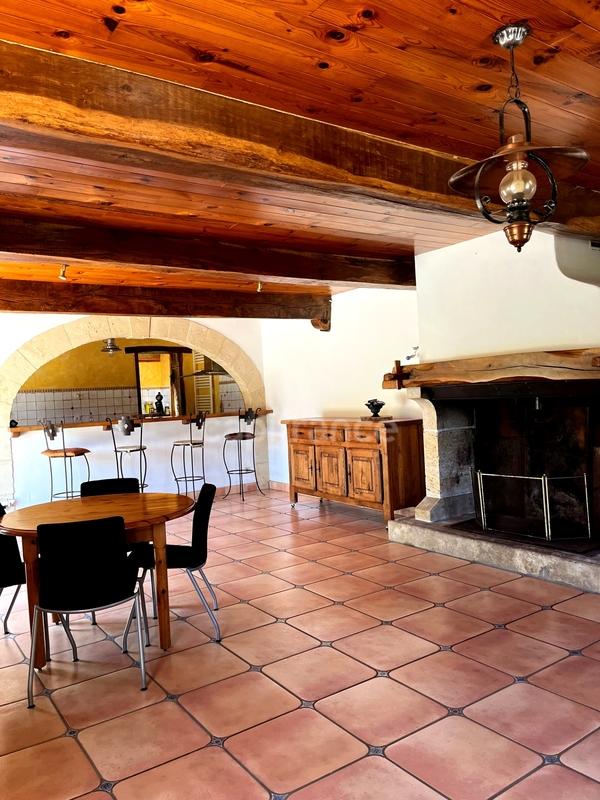 Maison de campagne - 320 m² - 9 pièces