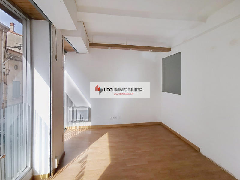 Local commercial - 220 m² - 13 pièces