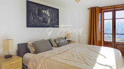 Appartement - 176 m² - 6 pièces