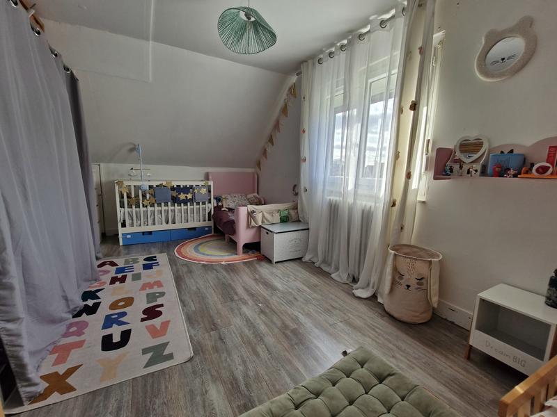 Maison - 106 m² - 6 pièces