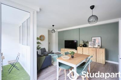 Chambre - 10 m² - 1 pièce