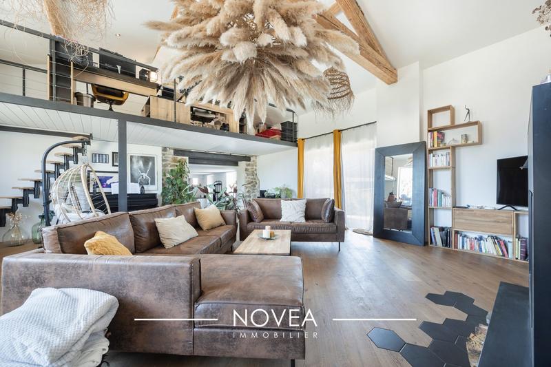 Maison ancienne - 245 m² - 8 pièces