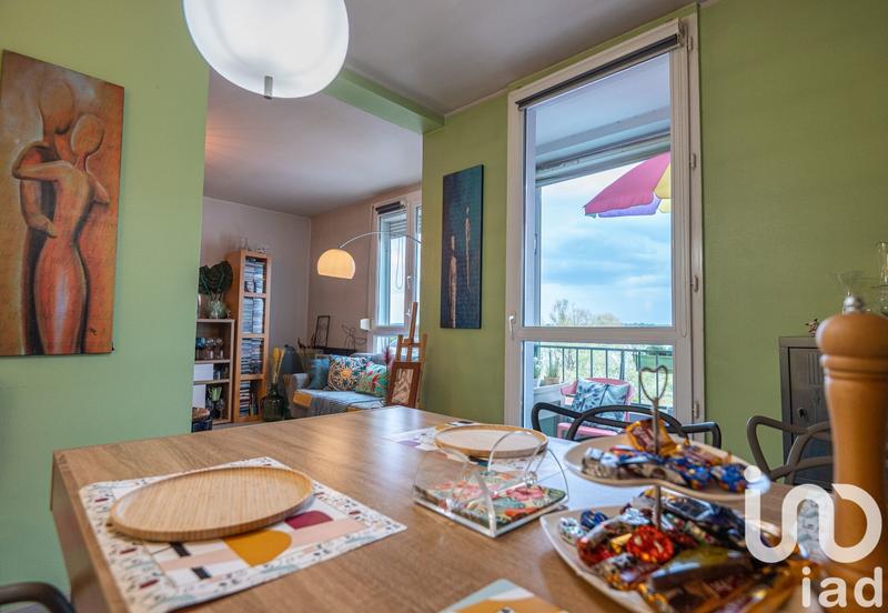 Appartement - 85 m² - 5 pièces