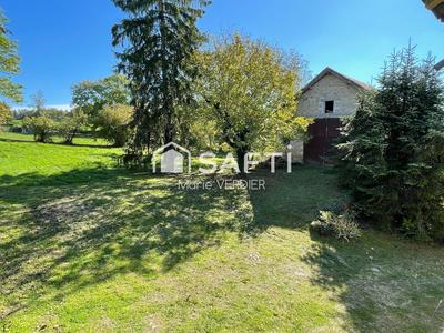 Maison - 200 m² - 5 pièces