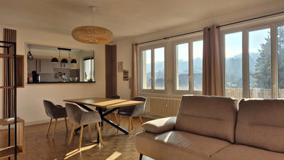 Appartement - 83 m² - 3 pièces