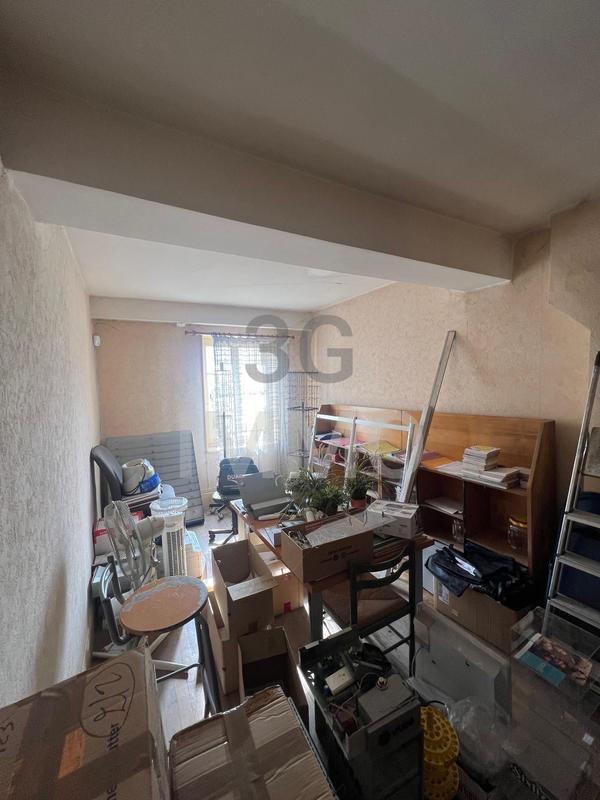 Immeuble - 102 m² - 5 pièces