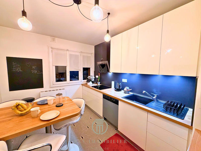 Appartement - 80 m² - 4 pièces