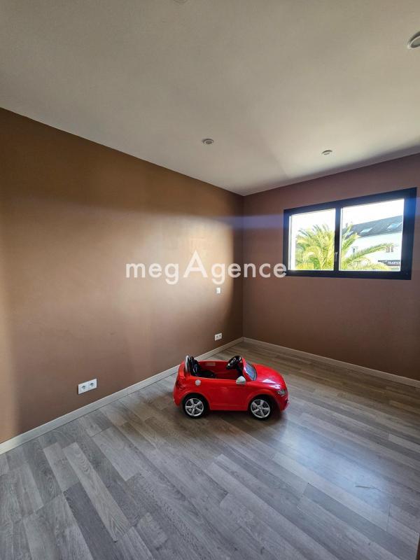 Maison - 130 m² - 7 pièces