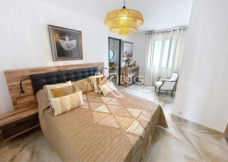 Villa - 220 m² - 7 pièces