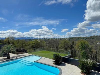 Villa - 280 m² - 8 pièces