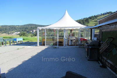 Local commercial - 245 m²