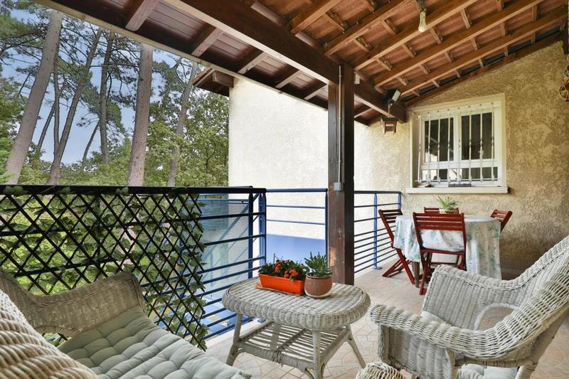 Maison - 209 m² - 8 pièces