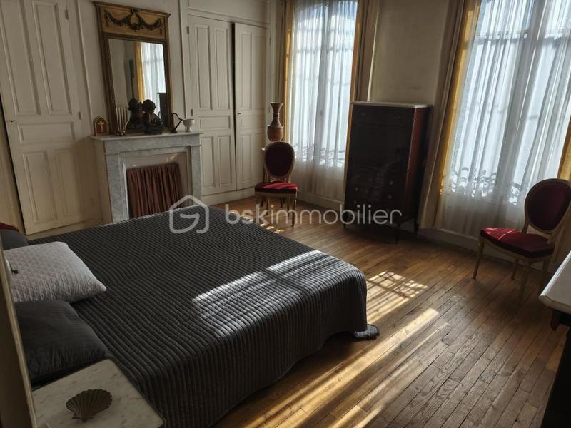 Maison de maîtres - 205 m² - 8 pièces