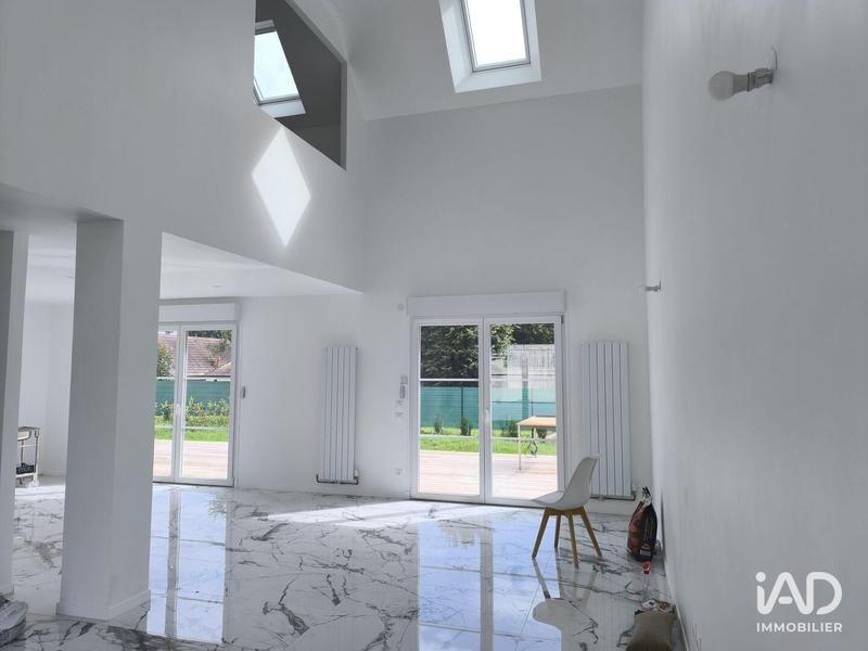 Maison - 141 m² - 5 pièces