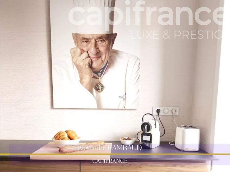 Demeure - 435 m² - 17 pièces