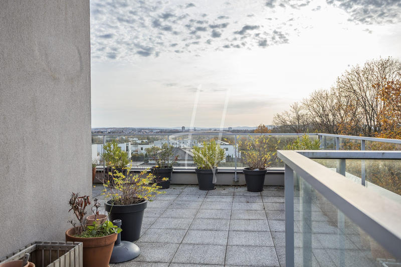 Appartement - 84 m² - 5 pièces