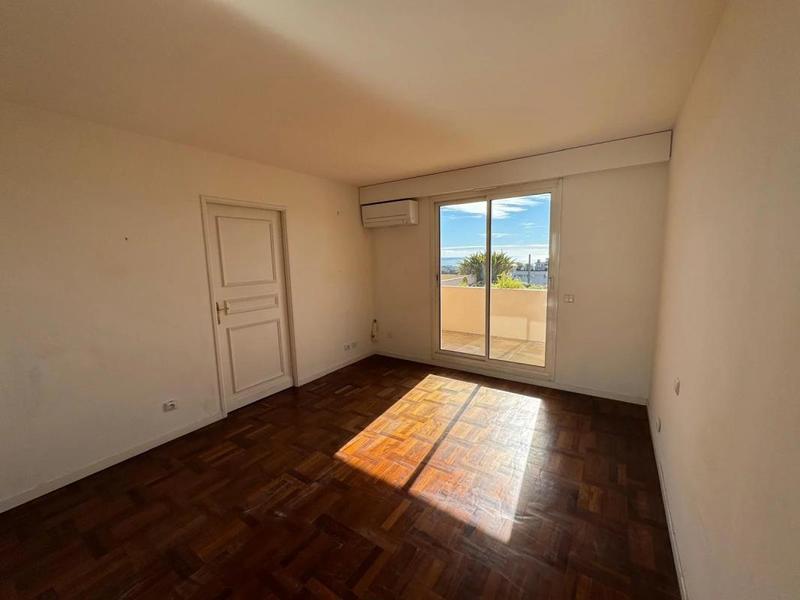 Appartement - 131 m² - 4 pièces