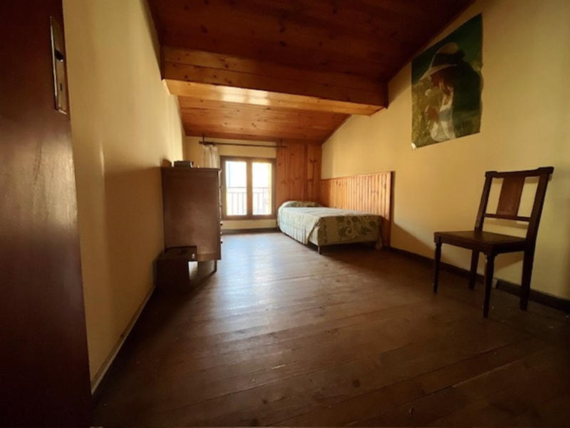 Maison - 230 m² - 6 pièces