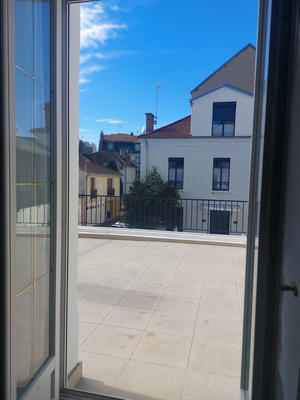 Maison - 238 m² - 8 pièces