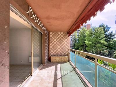 Appartement - 97 m² - 4 pièces