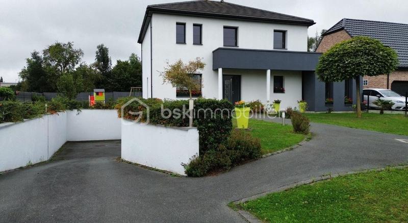 Pavillon - 170 m² - 7 pièces