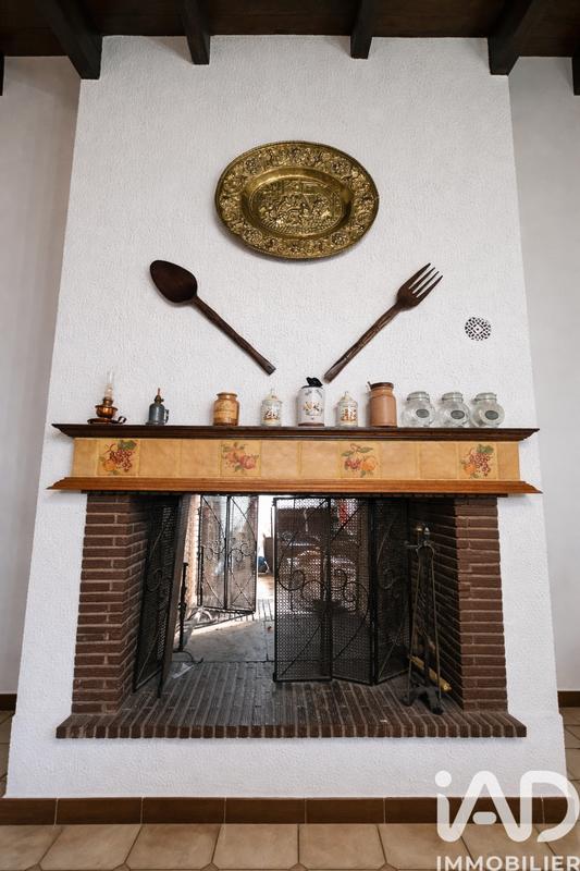 Maison - 280 m² - 8 pièces