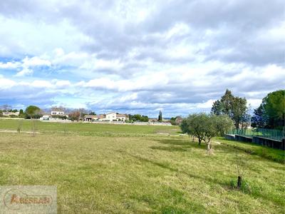 Terrain constructible - 3 020 m²