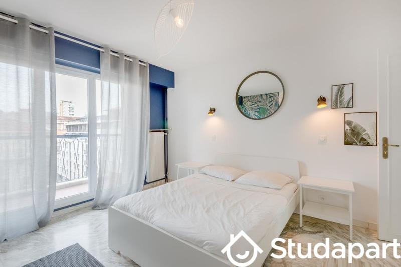 Chambre - 12 m² - 1 pièce