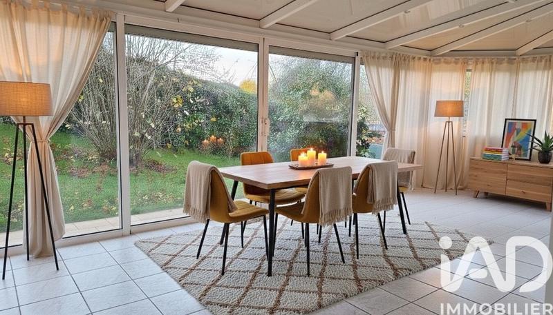 Maison - 90 m² - 5 pièces