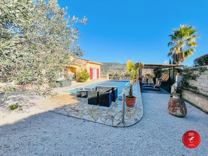 Villa - 144 m² - 5 pièces