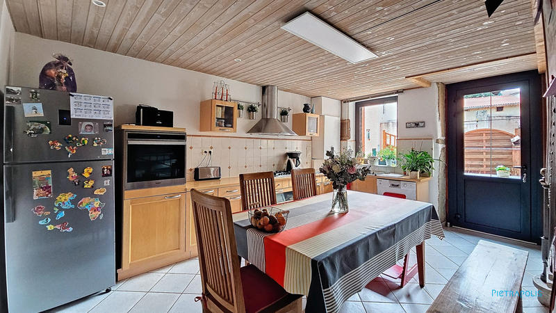 Appartement - 129 m² - 6 pièces