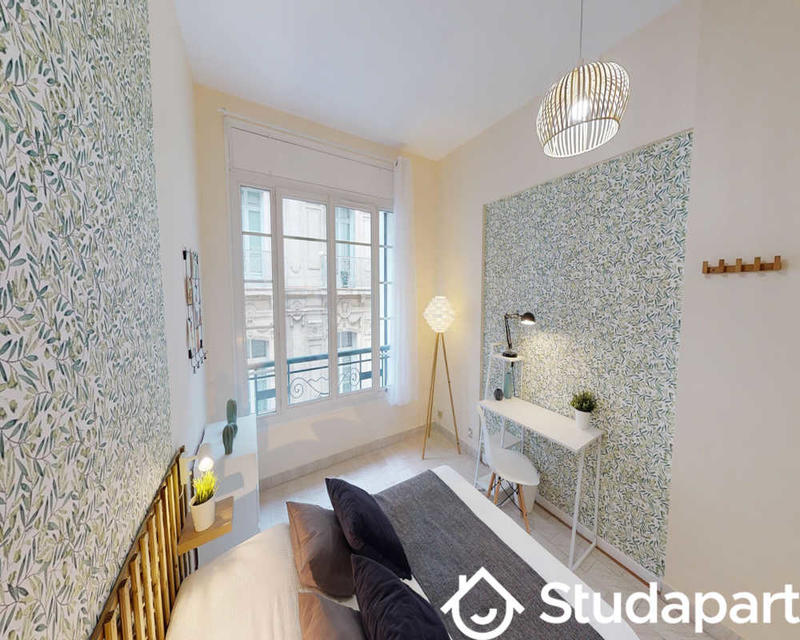 Chambre - 100 m² - 1 pièce