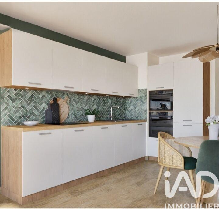 Appartement - 80 m² - 4 pièces