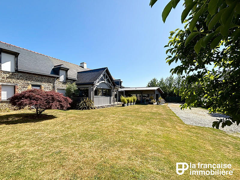 Maison - 231 m² - 6 pièces