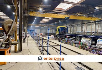 Local d'activité / Entrepôt - 4 585 m²