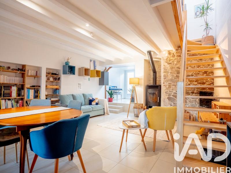 Maison de village - 90 m² - 4 pièces