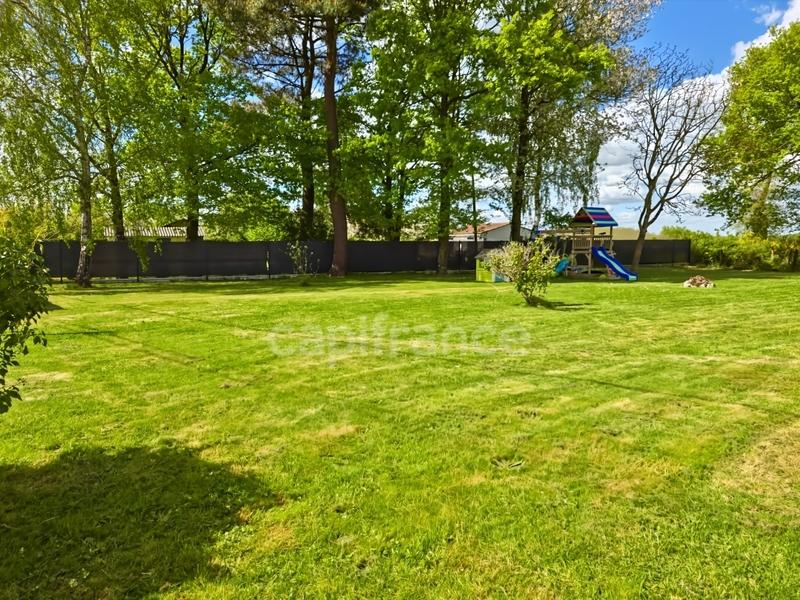 Maison - 143 m² - 7 pièces