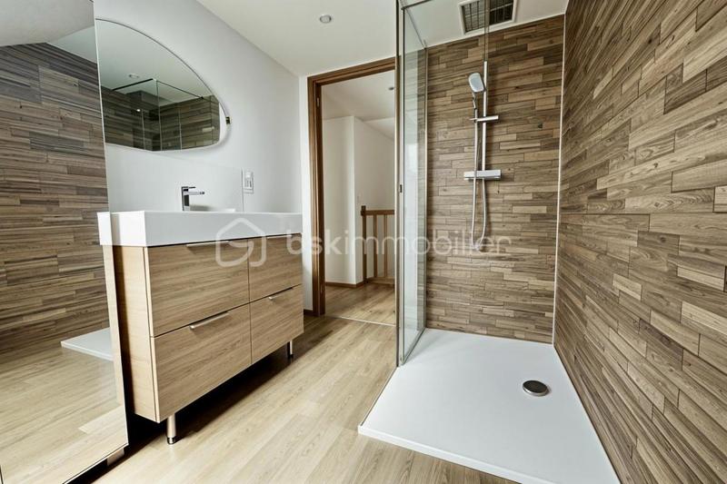 Maison - 144 m² - 7 pièces