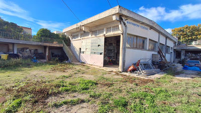 Parking / Garage - 400 m²