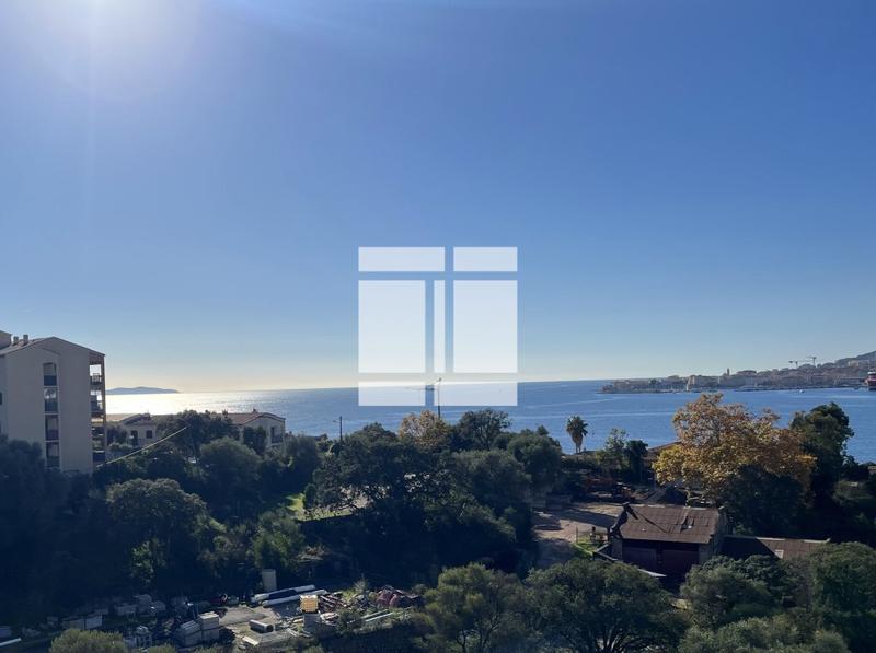 Appartement - 109 m² - 4 pièces