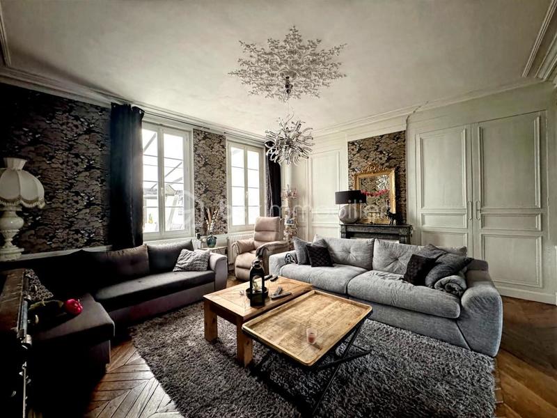 Maison de ville - 295 m² - 10 pièces