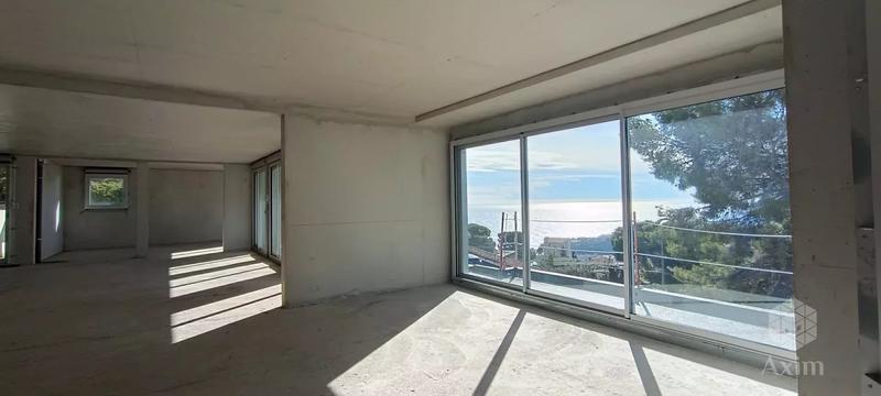 Villa - 643 m² - 9 pièces