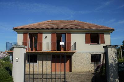 Maison - 80 m² - 5 pièces