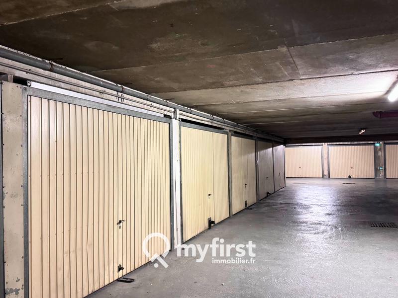 Parking / Garage - 16 m²
