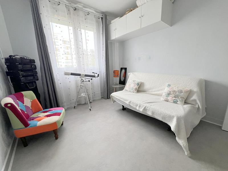 Appartement - 100 m² - 5 pièces