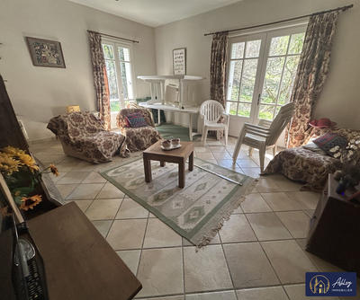 Maison ancienne - 257 m² - 11 pièces