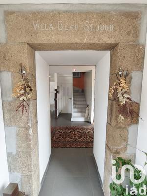 Maison - 180 m² - 10 pièces