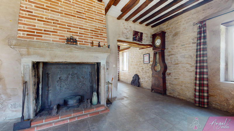 Maison - 264 m² - 9 pièces