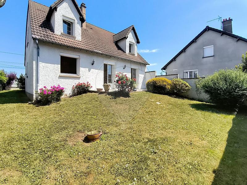 Maison - 97 m² - 4 pièces